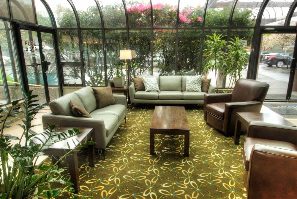 Days Inn By Wyndham Victoria On The Harbour Екстериор снимка