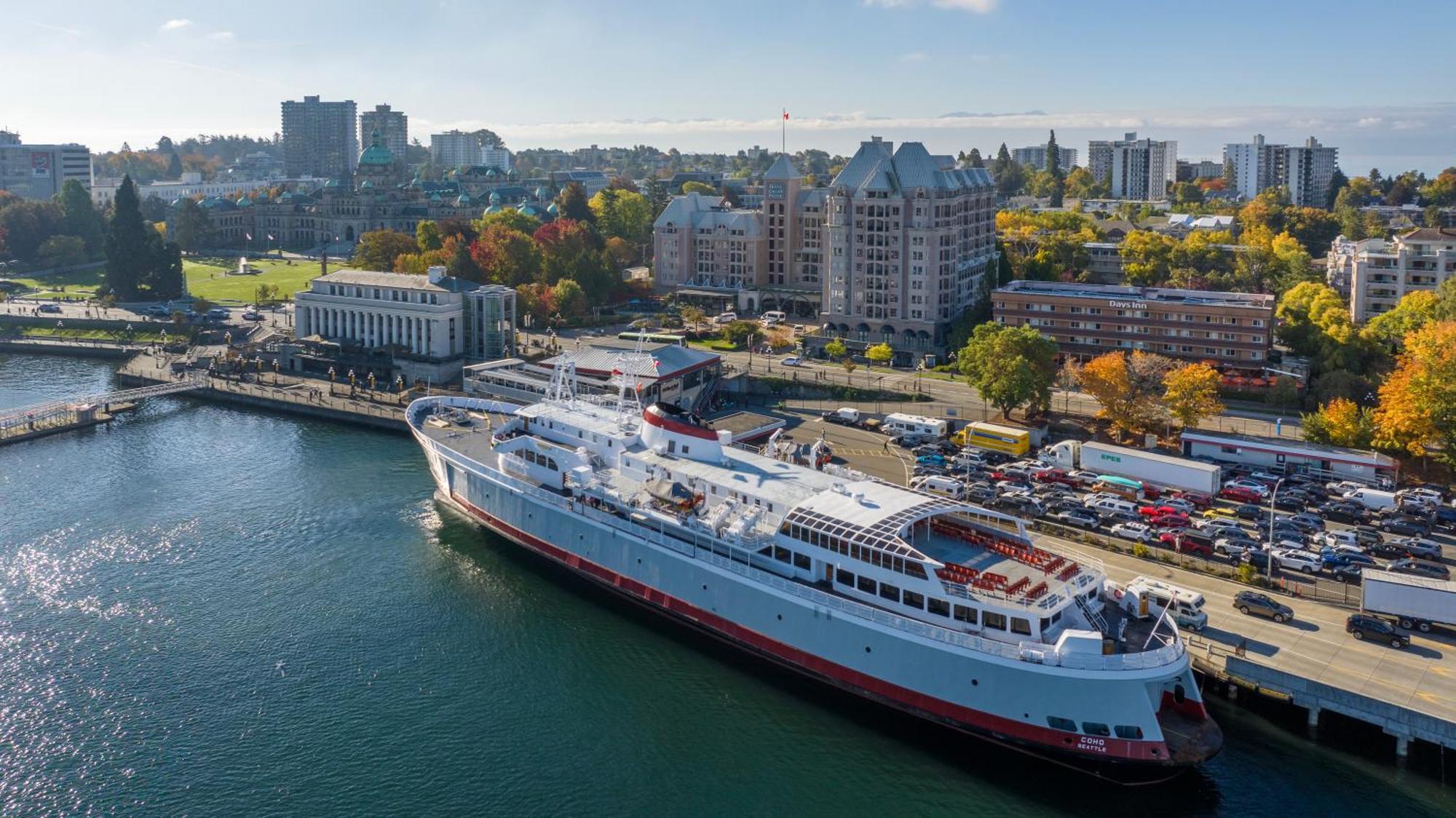 Days Inn By Wyndham Victoria On The Harbour Екстериор снимка