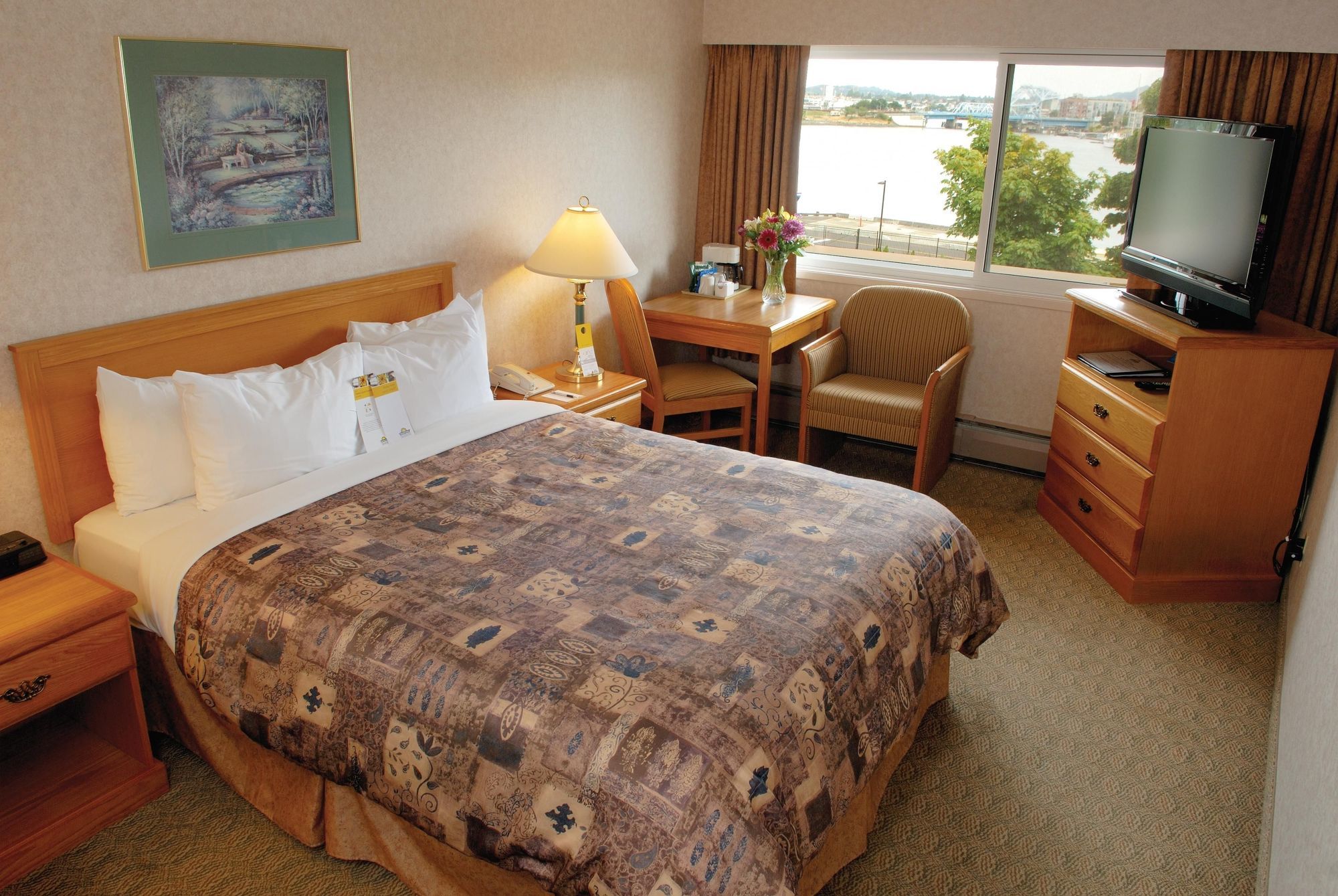 Days Inn By Wyndham Victoria On The Harbour Екстериор снимка